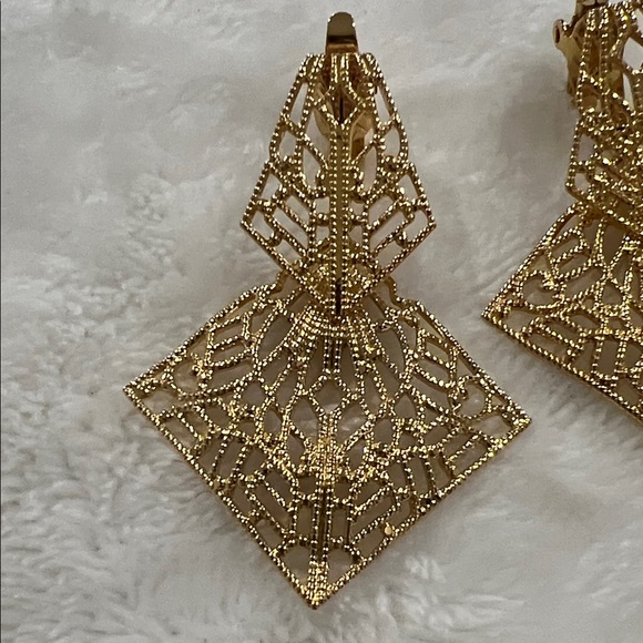 Trifari Gold Filigree Drop Earrings - Picture 2 of 8